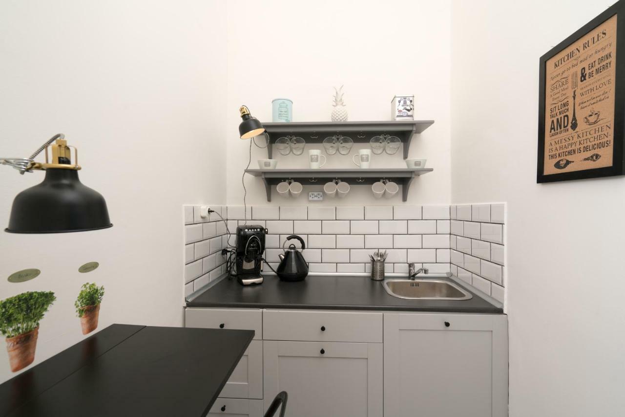 Danube Studio Apartment Budapest Exterior photo